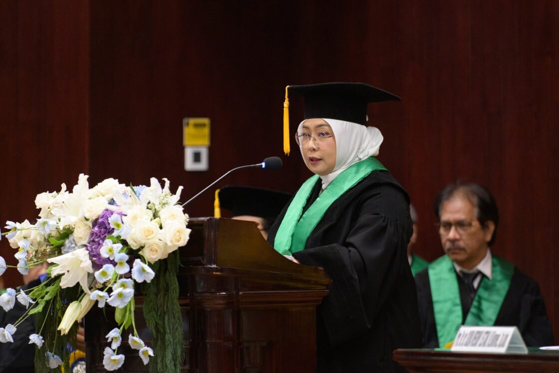 Pengukuhan Guru Besar Prof. Silvia